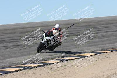 media/Oct-13-2025-Moto Forza (Mon) [[a66d839500]]/4-C Group/Session 2 (Bowl)/
